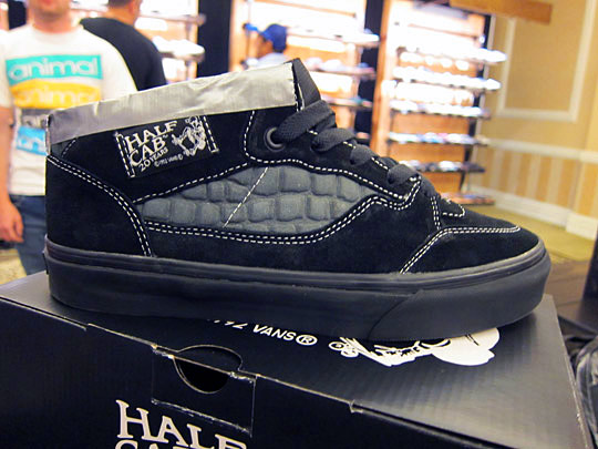 Vans Half Cab 20th Anniversary X Supreme | SneakersBR - Lifestyle