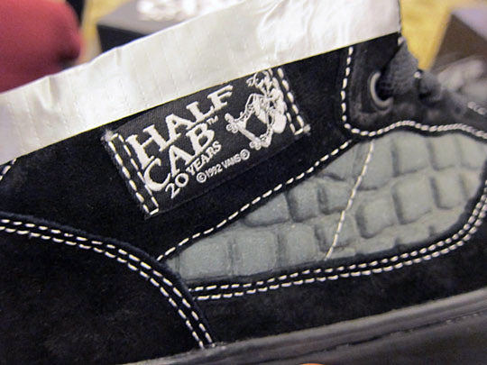 Vans Half Cab 20th Anniversary X Supreme | SneakersBR - Lifestyle